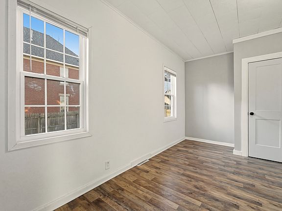 3rd image of 208 E Barker Ave #1