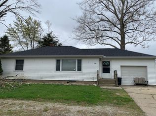 214 W Bertram St, Metamora, IL 61548