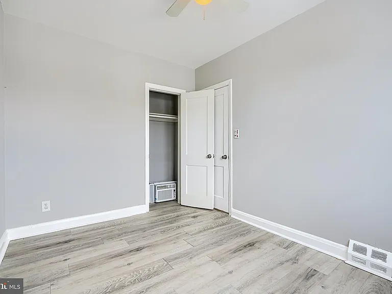 165 Hampshire Rd — Photo 16