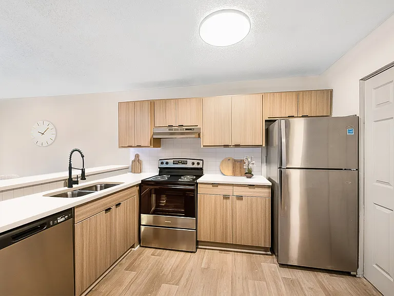 Enclave at North Point — Photo 5