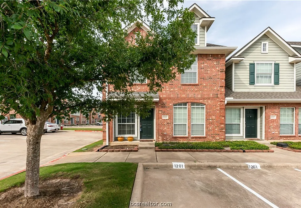 1001 Krenek Tap Rd #1201