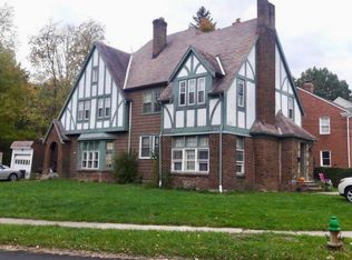 1992 Staunton Rd, Cleveland, OH 44118