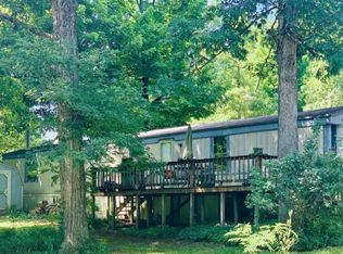 205 Woodland Dr, Mammoth Cave, KY 42259