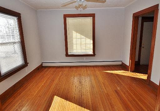 2nd image of 17119 S Oak Park Ave