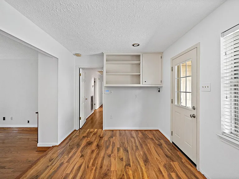 12110 Nova Dr — Photo 11