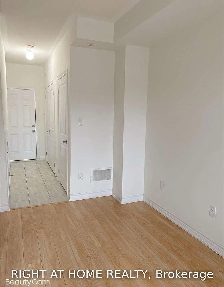 3 bed, $2,980 — Photo 2