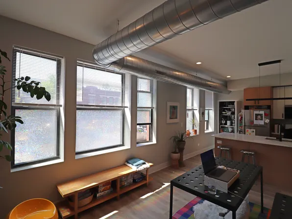 3144 W Fullerton Ave #1, Chicago, IL 60647