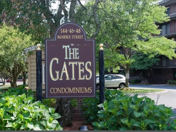 148 Marble St APT 404, Stoneham, MA 02180