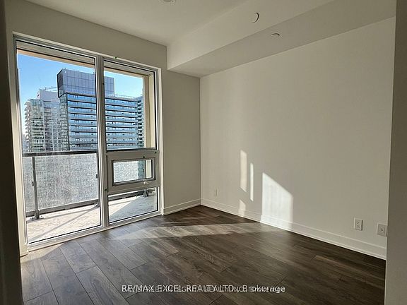 5th image of 108 Peter St #2708