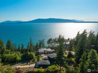 726 Fieldston Rd, Bellingham, WA 98225