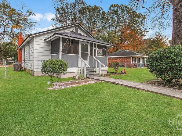 1212 E 70th Street, Savannah, GA 31404