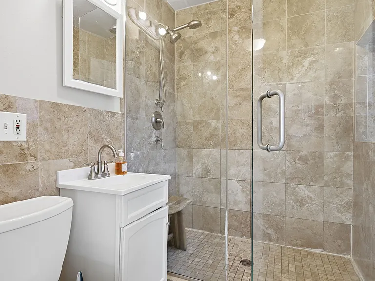 4159 W Fullerton Ave #2 — Photo 16