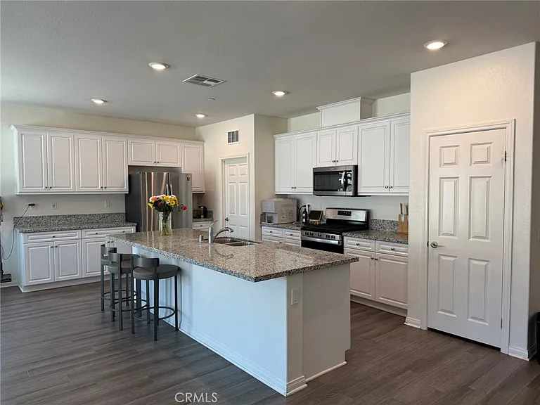 26658 Verna Ct — Photo 2