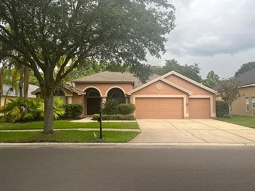 19226 Autumn Woods Ave Photo 1