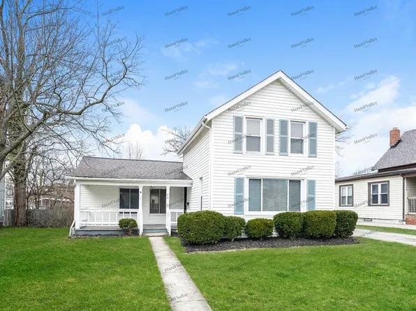 43 Woodrow Ave, Bedford, OH 44146