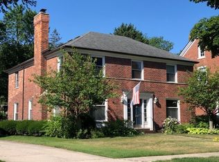 171 Merriweather Rd, Grosse Pointe Farms, MI 48236