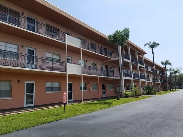211 Pasadena Ave N APT 112, Saint Petersburg, FL 33710