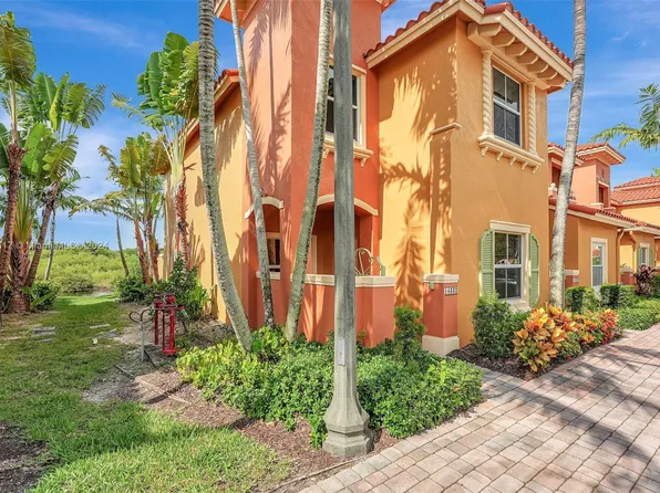 14332 SW 11th St #1001, Pembroke Pines, FL 33027
