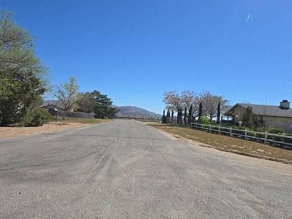 5th image of 21890 Little Beaver Rd