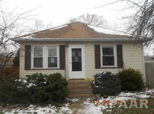 303 S 5th St, South Pekin, IL 61564