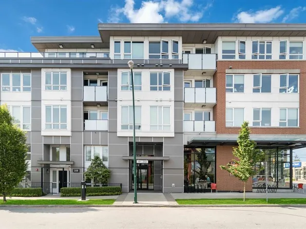 202 E 24th Ave #306, Vancouver, BC V5V 1Z6
