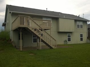 3726 NW Cherry Creek Dr, Topeka, KS 66618