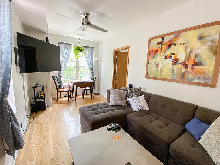 2642 W Cortland St #3 — Photo 3