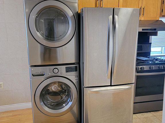 3rd image of 3526 150th Pl Floor 4F