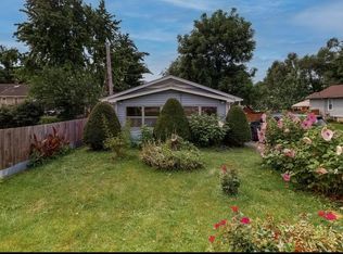 827 4th Ave, Aurora, IL 60505