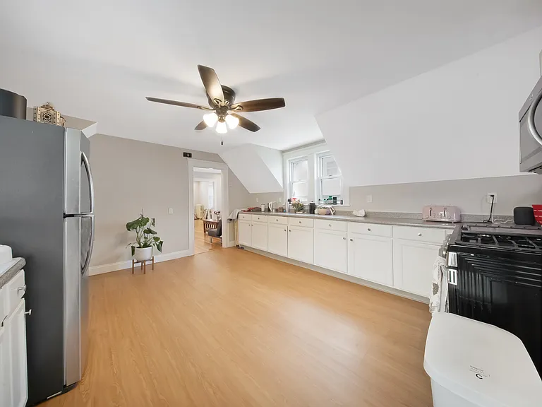 45-47 Garfield St #45 — Photo 4