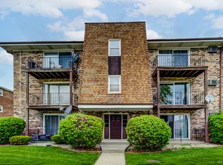 7112 99th St APT 209, Chicago Ridge, IL 60415