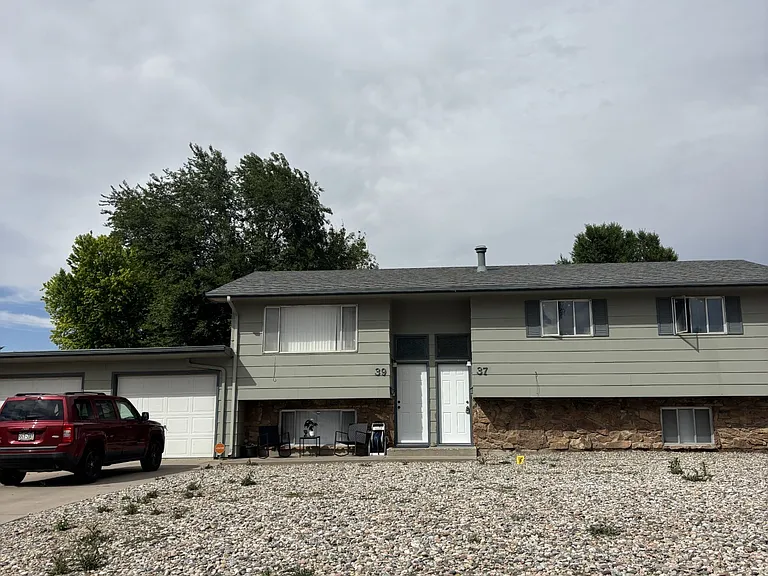 37 Douglas Ln #37 — Photo 1