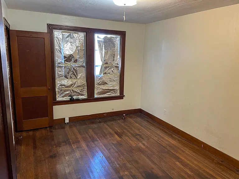 2727 Judson St — Photo 8