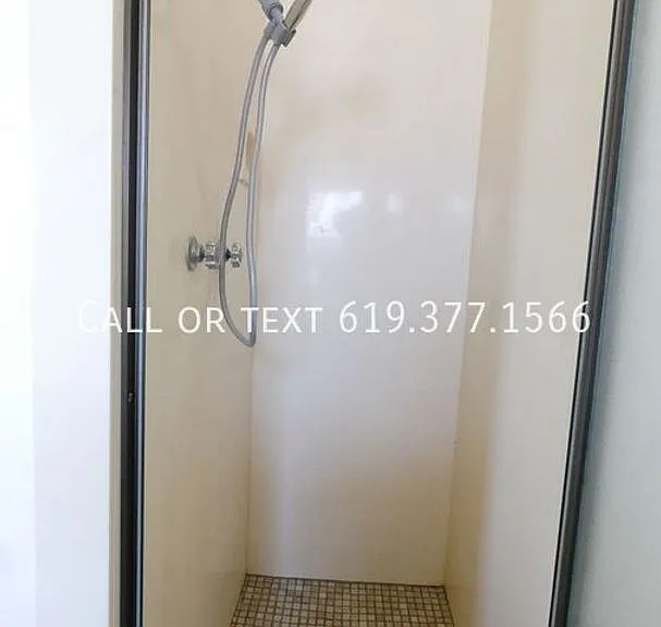 College Rental on 54th St. — Photo 21