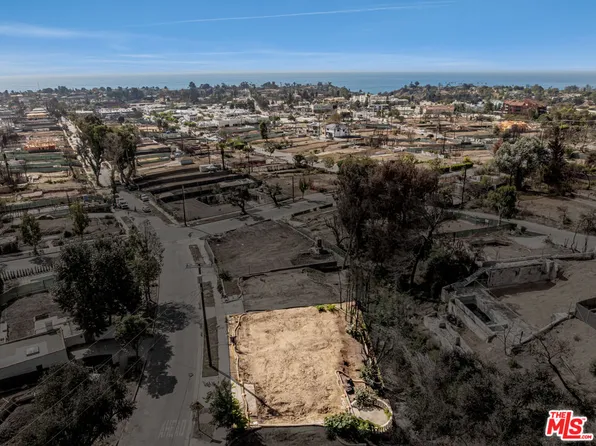 15051 Mc Kendree Ave, Pacific Palisades, CA 90272