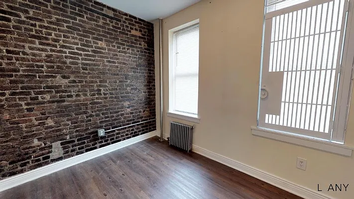 Rented by LandSeair Real Estate Group | media 11