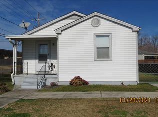 201 E Morales St, Chalmette, LA 70043
