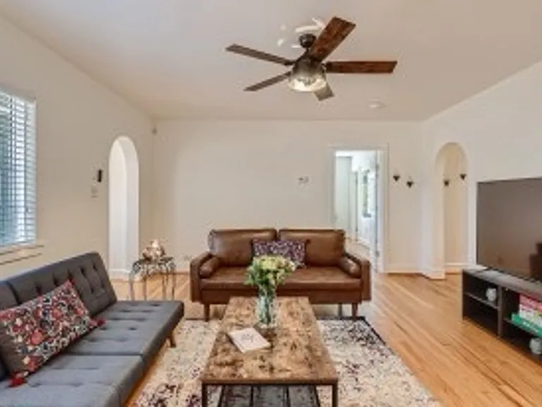 1716 Chester Springs Rd — Photo 4
