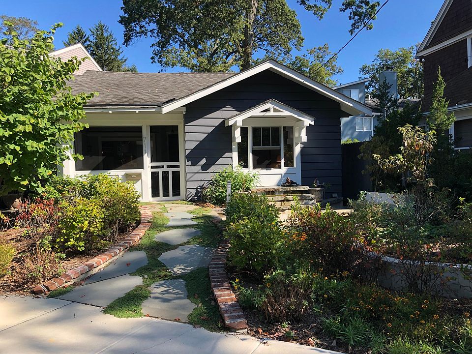 Fully renovated and upgraded lake view home, close to Asbury Park & walkable from Allenhurst train station