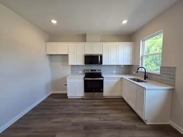 265 Hummingbird Way #B — Photo 3
