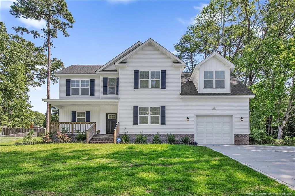 3 bed, 2.5 bath, 1843 sqft, $1,850 — Photo 1
