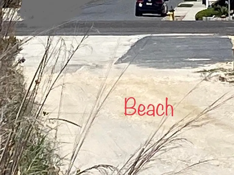 203 E Evans Blvd — Photo 20