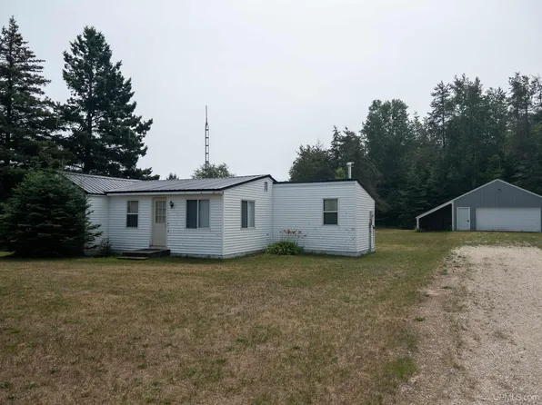 4599 M94, Manistique, MI 49854