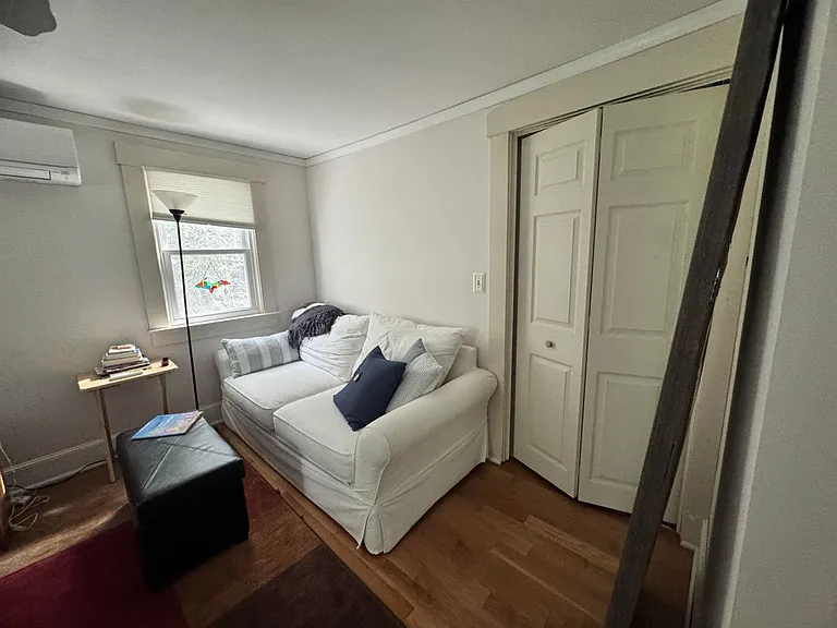 44 Stowell Rd — Photo 16