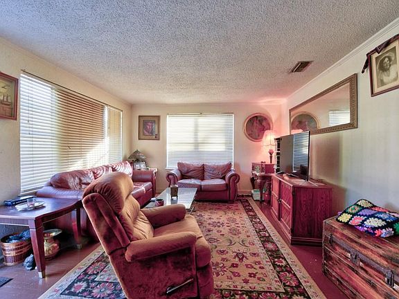 2nd image of 238 Metairie Heights Ave