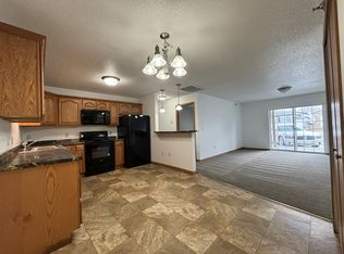 1316 18th St W APT 26, Williston, ND 58801