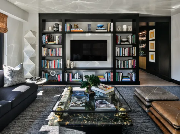 200 East 62nd Street image 1 of 19