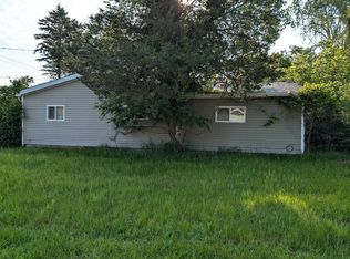 2920 Lauria Rd, Kawkawlin, MI 48631