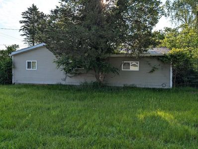 2920 Lauria Rd, Kawkawlin, MI, 48631