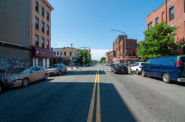 Rented by Compass | media 17